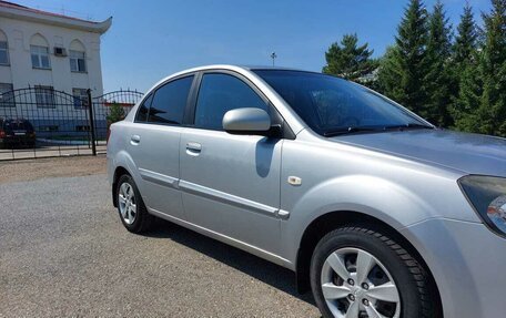 KIA Rio II, 2009 год, 675 000 рублей, 10 фотография