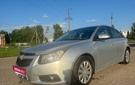 Chevrolet Cruze II, 2010 год, 500 000 рублей, 2 фотография