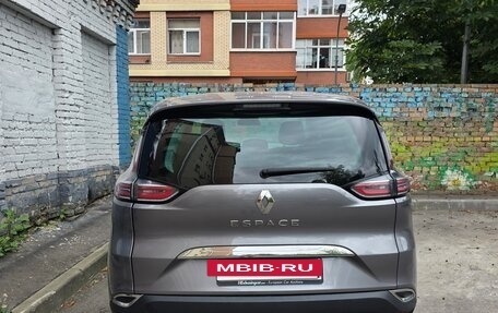 Renault Espace V рестайлинг, 2018 год, 1 700 000 рублей, 2 фотография