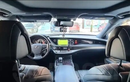 Lexus LS IV, 2019 год, 6 000 000 рублей, 4 фотография