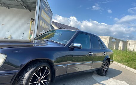 Mercedes-Benz W124, 1990 год, 340 000 рублей, 6 фотография