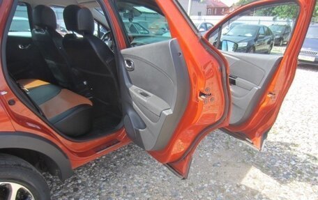Renault Kaptur I рестайлинг, 2017 год, 1 485 000 рублей, 24 фотография
