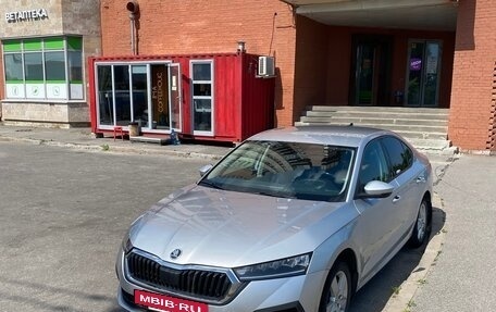 Skoda Octavia IV, 2021 год, 1 820 000 рублей, 2 фотография