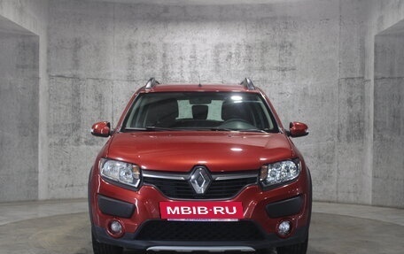 Renault Sandero II рестайлинг, 2016 год, 985 000 рублей, 2 фотография