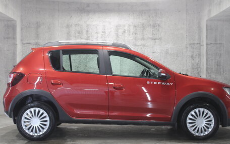 Renault Sandero II рестайлинг, 2016 год, 985 000 рублей, 4 фотография