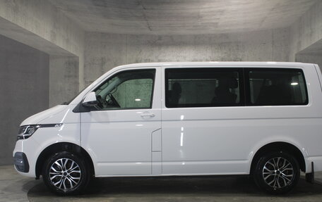 Volkswagen Caravelle T6 рестайлинг, 2021 год, 4 800 000 рублей, 5 фотография