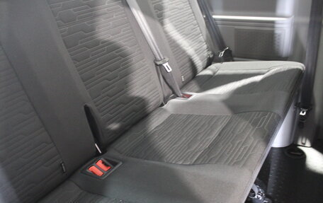 Volkswagen Caravelle T6 рестайлинг, 2021 год, 4 800 000 рублей, 14 фотография