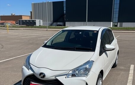 Toyota Vitz, 2019 год, 1 349 000 рублей, 2 фотография
