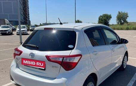 Toyota Vitz, 2019 год, 1 349 000 рублей, 6 фотография