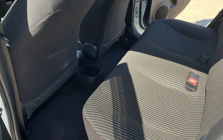 Toyota Vitz, 2019 год, 1 349 000 рублей, 14 фотография