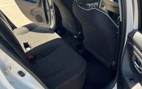 Toyota Vitz, 2019 год, 1 349 000 рублей, 17 фотография