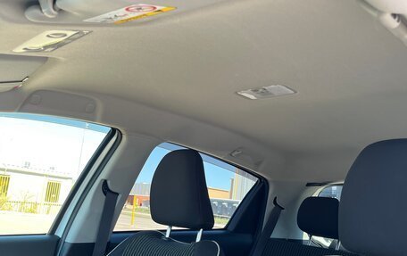 Toyota Vitz, 2019 год, 1 349 000 рублей, 24 фотография