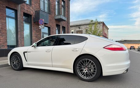 Porsche Panamera II рестайлинг, 2011 год, 2 100 000 рублей, 5 фотография