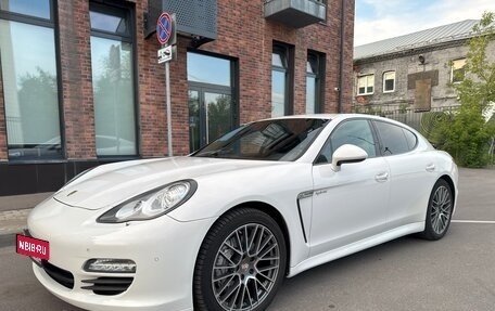 Porsche Panamera II рестайлинг, 2011 год, 2 100 000 рублей, 10 фотография