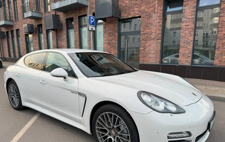 Porsche Panamera II рестайлинг, 2011 год, 2 100 000 рублей, 22 фотография