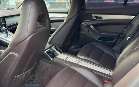 Porsche Panamera II рестайлинг, 2011 год, 2 100 000 рублей, 25 фотография