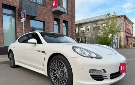 Porsche Panamera II рестайлинг, 2011 год, 2 100 000 рублей, 14 фотография
