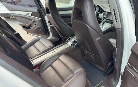 Porsche Panamera II рестайлинг, 2011 год, 2 100 000 рублей, 26 фотография