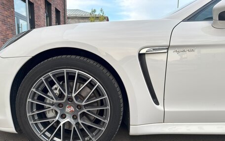 Porsche Panamera II рестайлинг, 2011 год, 2 100 000 рублей, 38 фотография