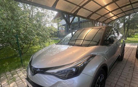 Toyota C-HR I рестайлинг, 2022 год, 3 480 000 рублей, 3 фотография