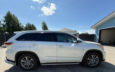 Toyota Highlander III, 2014 год, 2 930 000 рублей, 5 фотография