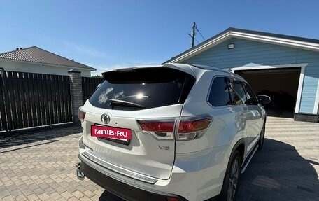 Toyota Highlander III, 2014 год, 2 930 000 рублей, 4 фотография