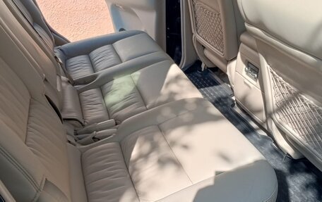Toyota Land Cruiser 100 рестайлинг 2, 2007 год, 2 950 000 рублей, 13 фотография