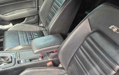 Volkswagen Passat B8 рестайлинг, 2018 год, 3 000 000 рублей, 7 фотография