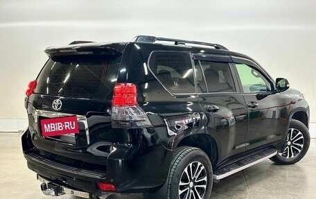 Toyota Land Cruiser Prado 150 рестайлинг 2, 2013 год, 2 555 000 рублей, 6 фотография