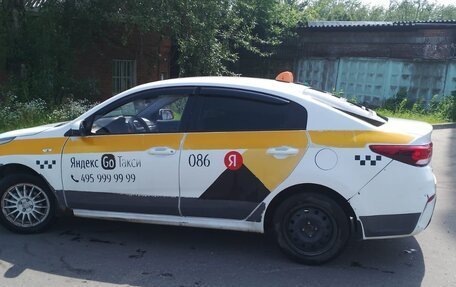 KIA Rio IV, 2018 год, 600 000 рублей, 3 фотография