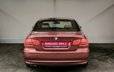 BMW 3 серия, 2011 год, 1 950 000 рублей, 3 фотография