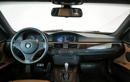BMW 3 серия, 2011 год, 1 950 000 рублей, 5 фотография