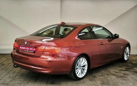 BMW 3 серия, 2011 год, 1 950 000 рублей, 4 фотография