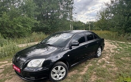 Toyota Avensis III рестайлинг, 2004 год, 630 000 рублей, 1 фотография