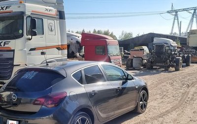 Opel Astra J, 2011 год, 740 000 рублей, 1 фотография