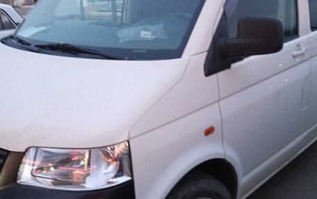 Volkswagen Transporter T5 рестайлинг, 2006 год, 950 000 рублей, 4 фотография