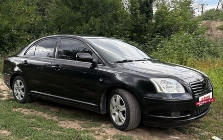 Toyota Avensis III рестайлинг, 2004 год, 630 000 рублей, 3 фотография
