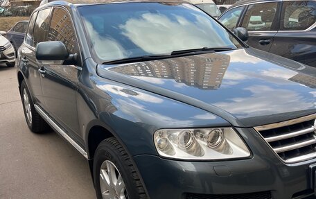 Volkswagen Touareg III, 2004 год, 1 000 000 рублей, 3 фотография