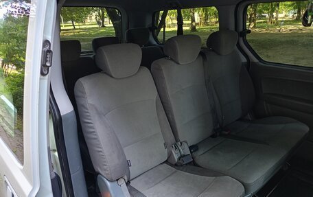 Hyundai H-1 II рестайлинг, 2010 год, 1 098 000 рублей, 5 фотография