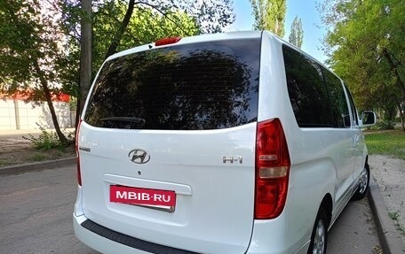 Hyundai H-1 II рестайлинг, 2010 год, 1 098 000 рублей, 7 фотография