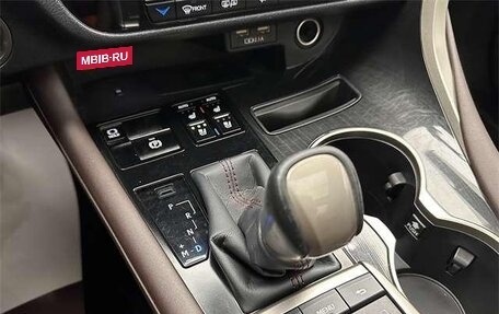 Lexus RX IV рестайлинг, 2021 год, 4 782 000 рублей, 15 фотография