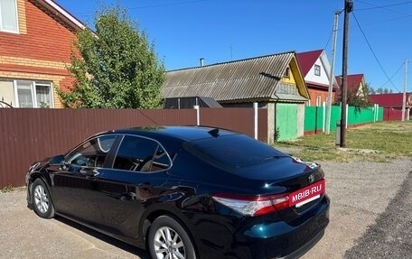 Toyota Camry, 2018 год, 2 530 000 рублей, 4 фотография