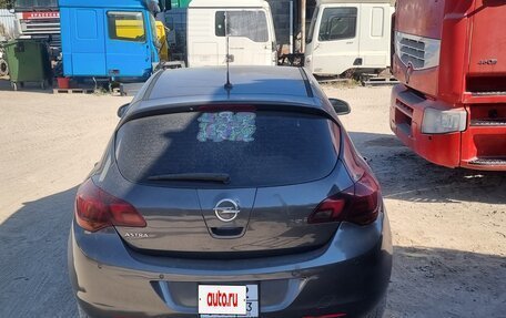 Opel Astra J, 2011 год, 740 000 рублей, 10 фотография