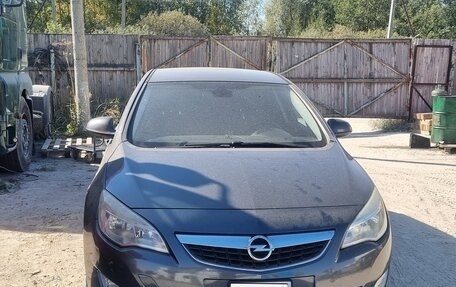Opel Astra J, 2011 год, 740 000 рублей, 4 фотография
