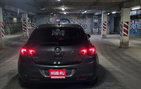 Opel Astra J, 2011 год, 740 000 рублей, 13 фотография