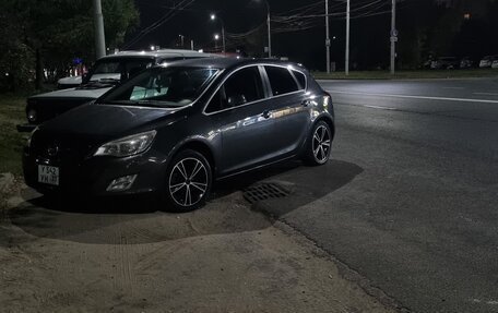 Opel Astra J, 2011 год, 740 000 рублей, 15 фотография
