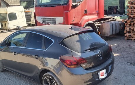 Opel Astra J, 2011 год, 740 000 рублей, 21 фотография