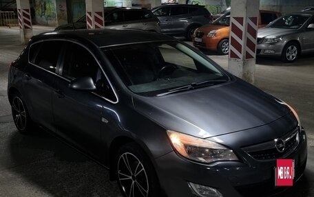 Opel Astra J, 2011 год, 740 000 рублей, 11 фотография