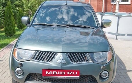 Mitsubishi L200 IV рестайлинг, 2008 год, 1 180 000 рублей, 3 фотография