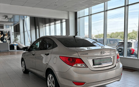 Hyundai Solaris II рестайлинг, 2013 год, 655 000 рублей, 8 фотография